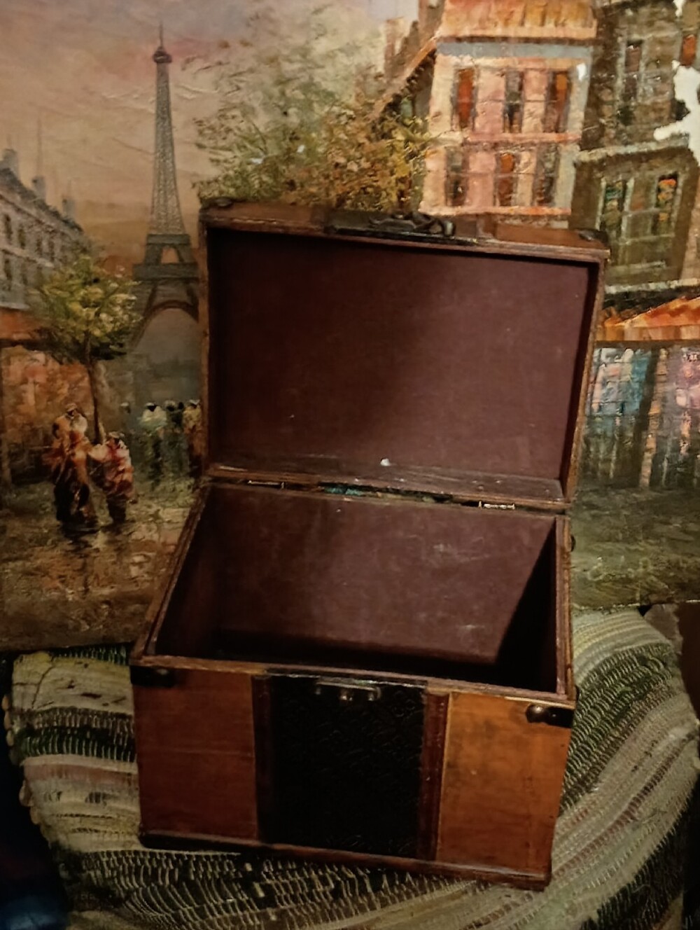 Vintage Brown and Black Jewelry Box Organizer